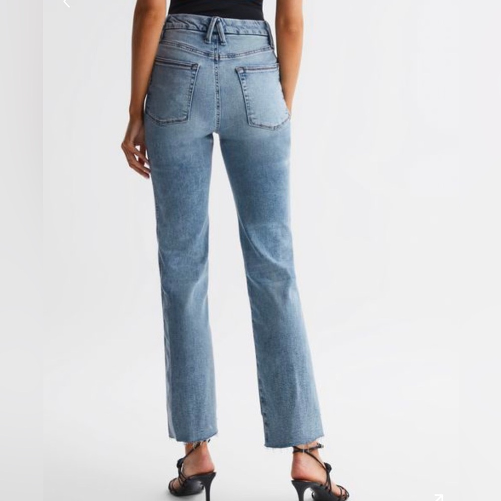 New Good American  THE GOOD CURVE STRAIGHT PIECED JEANS Sz 15 - Picture 2 of 7